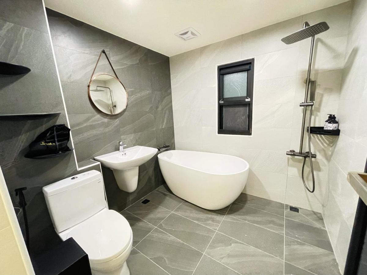 Six Seasons Inn - Qian He Tainan Dış mekan fotoğraf