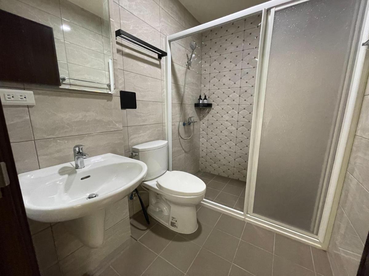 Six Seasons Inn - Qian He Tainan Dış mekan fotoğraf