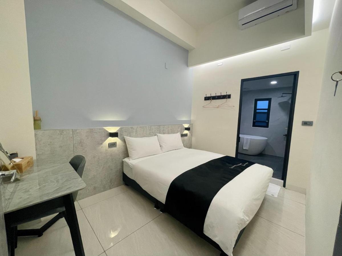 Six Seasons Inn - Qian He Tainan Dış mekan fotoğraf